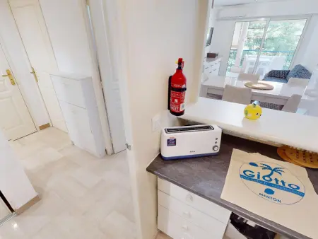 Appartement climatisé en centre-ville - 2 pers., Appartement 4 personnes à Menton : photo 7
