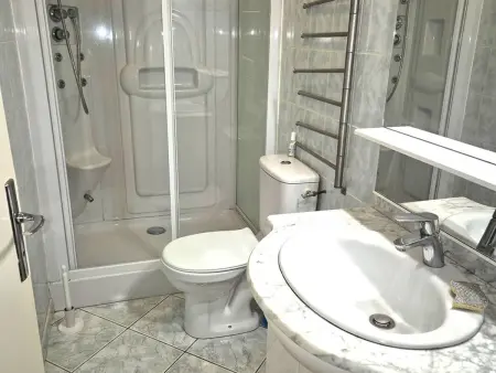 Appartement vue montagne, terrasse - 4 pers., Appartement 4 personnes à Cauterets : photo 9