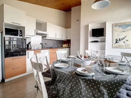 Duplex 3 chambres avec 2 balcons aux pieds des pistes, Les Menuires : photo 7