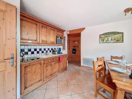 Appartement spacieux avec balcon et parking, proche des pistes - 6 personnes : photo 5