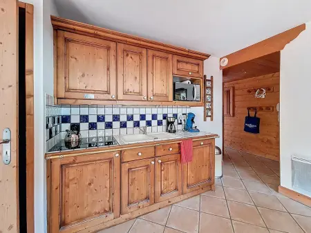 Appartement spacieux avec balcon et parking, proche des pistes - 6 personnes : photo 8