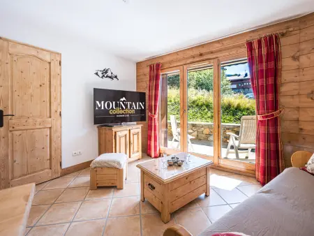 Appartement spacieux avec terrasse et piscine, Appartement 4 personnes à Les Menuires : photo 2