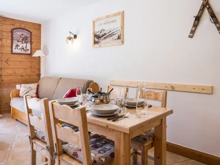 Appartement spacieux avec terrasse et piscine, Appartement 4 personnes à Les Menuires : photo 5