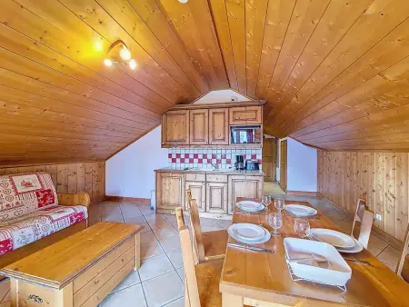 Appartement mansardé skis aux pieds aux Menuires, balcon et piscine : photo 5