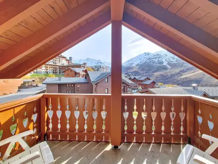 Appartement mansardé skis aux pieds aux Menuires, balcon et piscine : photo 11