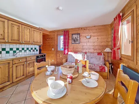 Appartement spacieux avec balcon, proche des pistes : photo 3
