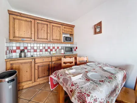 Appartement 2 pièces avec terrasse, pistes à 100 m, Les Menuires : photo 5