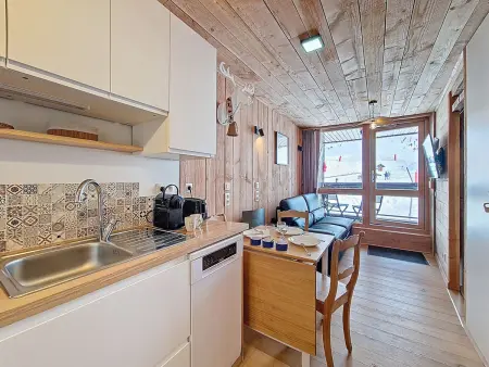 Appartement lumineux avec balcon sud-est, pied des pistes : photo 2