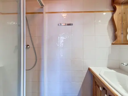 Appartement 70 m² aux pieds des pistes, Les Menuires : photo 10
