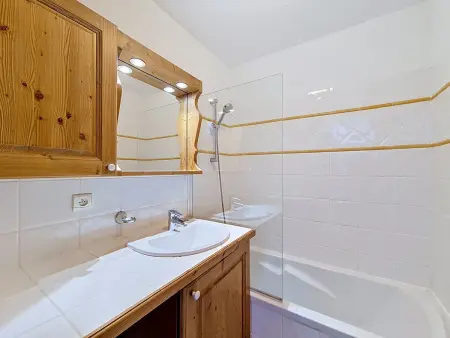 Appartement spacieux et lumineux proche des pistes : photo 7