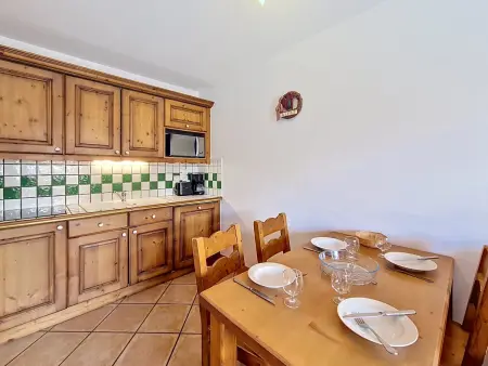 Appartement proche des pistes avec balcon, Appartement 4 personnes à Les Menuires : photo 5