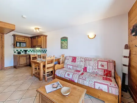 Appartement 2 pièces avec balcon aux Menuires, pistes à 100 m : photo 2