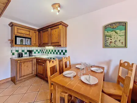 Appartement 2 pièces avec balcon aux Menuires, pistes à 100 m : photo 3