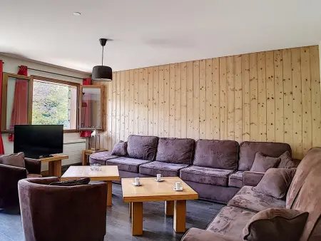 Appartement 7 pièces 143 m² aux Menuires, pistes à 101 m : photo 2