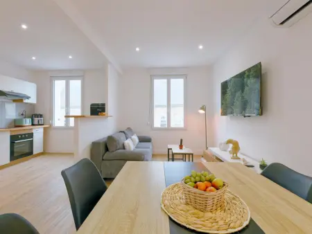 Appartement cosy avec clim au cœur de Portbail, face à l'église : photo 8
