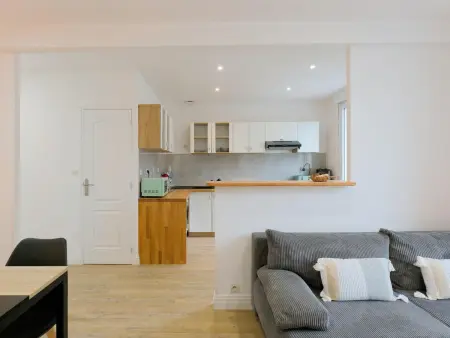 Appartement cosy avec clim au cœur de Portbail, face à l'église : photo 9
