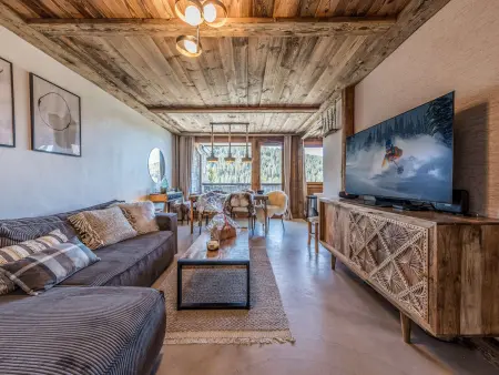 Appartement neuf à 200 m des pistes, Courchevel 1650 : photo 2
