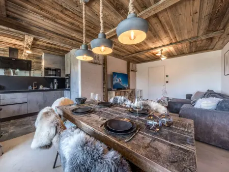 Appartement neuf à 200 m des pistes, Courchevel 1650 : photo 4