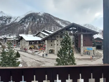 Duplex vue montagne au cœur de Val-d'Isère, 4 personnes : photo 11