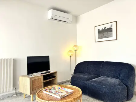 T2 climatisé avec véranda et terrasse de 42 m² à Hyères : photo 4