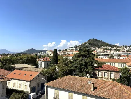 T2 climatisé avec véranda et terrasse de 42 m² à Hyères : photo 11