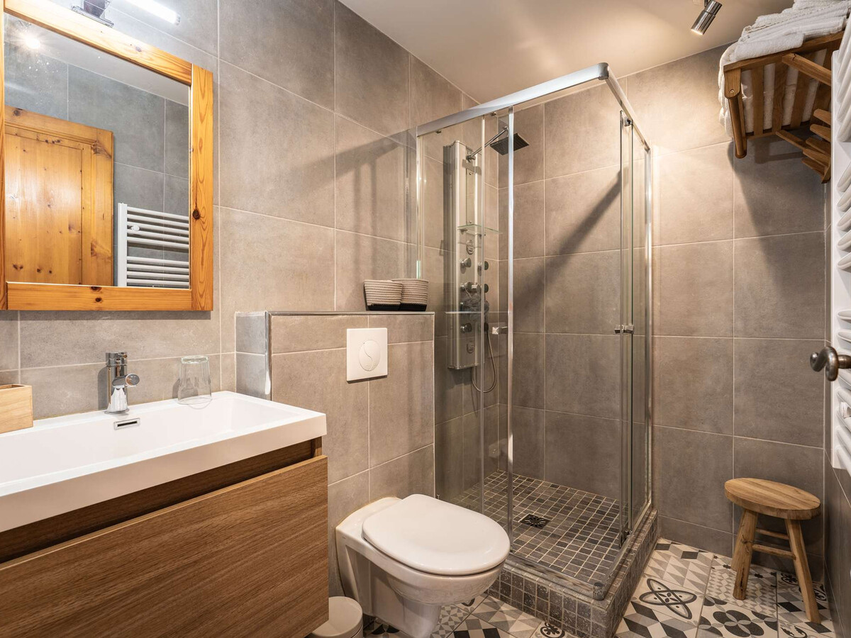 Chalet charmant, parking - 4 pers., Appartement 4 personnes à Bozel - Photo 9