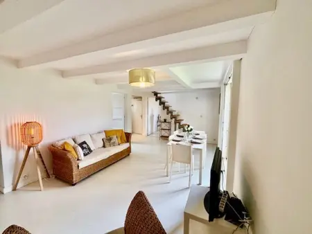 Appartement calme et familial au centre de Porquerolles, 6 pers. : photo 2