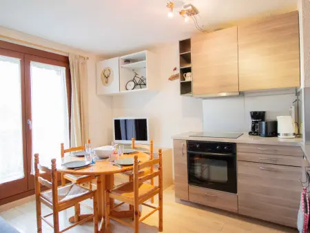 Appartement confortable, animaux OK - 4 pers., Appartement 4 personnes à Villarodin Bourget : photo 1