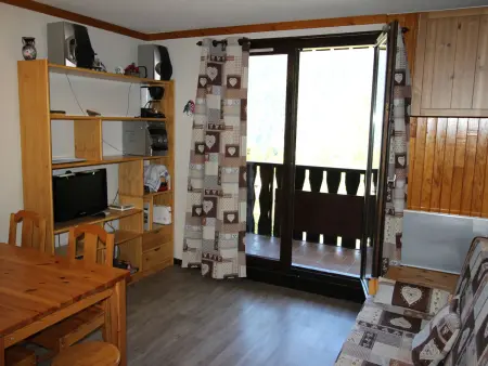 Appartement au calme, forêt - 4 pers., Appartement 4 personnes à Villarodin Bourget : photo 3