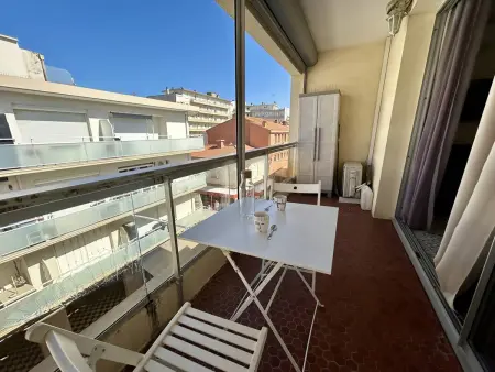 Studio climatisé à 100 m de la plage, Canet-en-Roussillon : photo 12