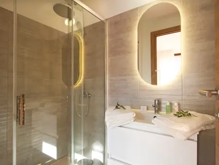 Appartement 75 m² avec balcon Sud, pistes à 100 m, Les Deux Alpes : photo 7