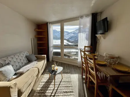 Appartement skis aux pieds, vue montagne - 4 pers. : photo 8
