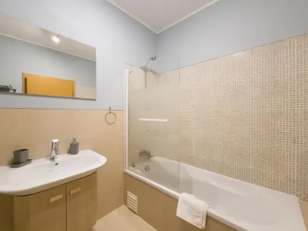 Appartement à Tavira : balcon privé, accès piscine, 2 chambres : photo 18