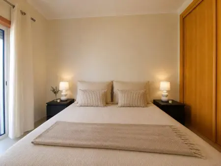 Appartement climatisé avec patio et piscine à Tavira, Portugal : photo 8