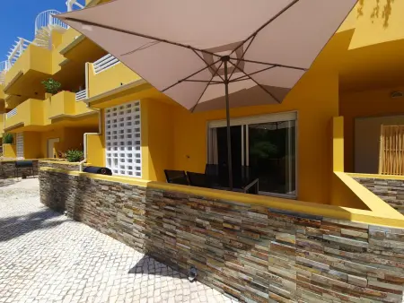 Appartement climatisé avec patio et piscine à Tavira, Portugal : photo 23