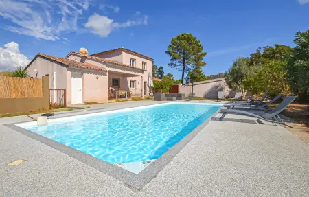 Appartement avec mezzanine et vue sur mer, à Folelli