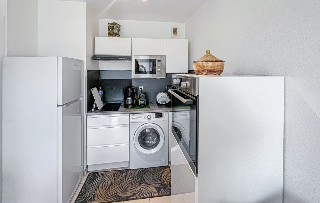 Appartement 35 m² à Antibes-les-Pins, terrasse couverte et piscine - Photo 6