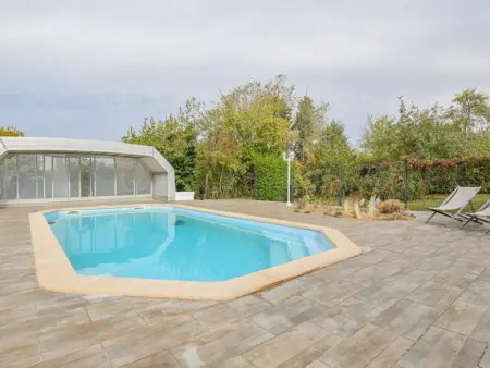 Gîte avec piscine chauffée et grange de loisirs, Géraudot : photo 8