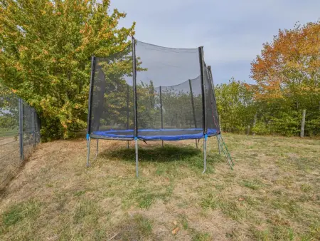 Gîte avec piscine chauffée et grange de loisirs, Géraudot : photo 11