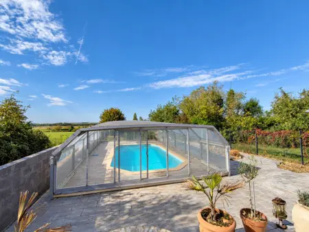 Gîte avec piscine chauffée et grange de loisirs, Géraudot : photo 14
