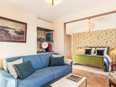 Magnificent 6-bedroom Villa, Villa 12 personnes à Nice : photo 6