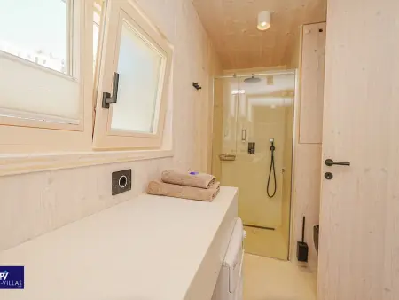 Villa 28 + 81 à Drage, maison 4 chambres à 10 m de la plage : photo 17