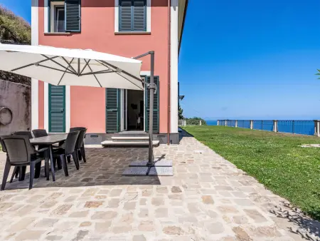 Villa Our Dream à Alassio : 4 chambres, balcon et vue mer : photo 23