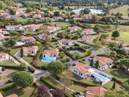 Villa Vieille Vigne 8 de plain-pied avec piscine privée à Vasles : photo 28