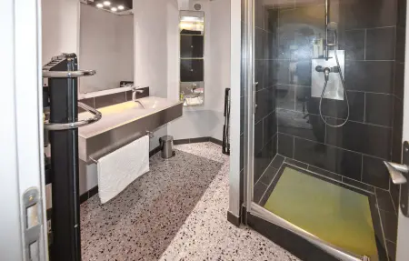 App.dans maison de village, Appartement 4 personnes à Manosque : photo 13
