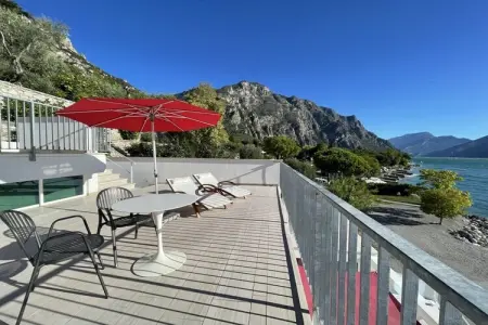 395921, CASA FELICE 1 directement sur le lac : photo 7