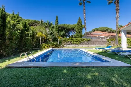 Villa avec piscine et jardin de 850 m² à Conil, Cádiz : photo 30