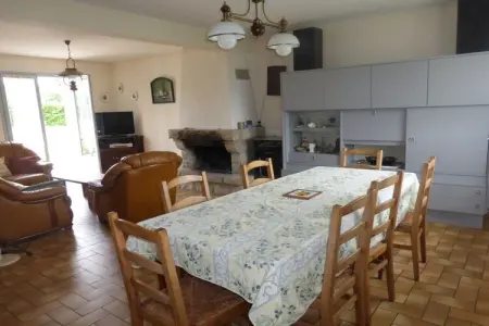 311575, Lambezen-maison aux volets bleus : photo 6