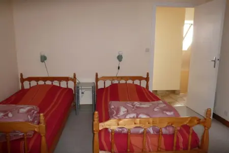 311575, Lambezen-maison aux volets bleus : photo 10