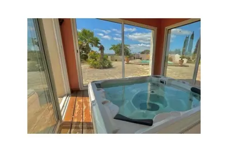 Maison avec piscine et vignes près de Lézignan-Corbières : photo 9